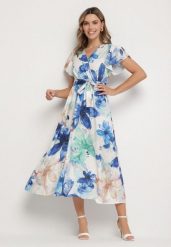 Niebieska Sukienka w Kwiaty o Kopertowym Kroju z Wiązanym Paskiem Redanae. Niebieskie sukienki Born2be, na co dzień, l, bez wzorów, eleganckie, bez kołnierzyka, bez ramiączek, maxi, kopertowe. W wyprzedaży za 76.49 zł.