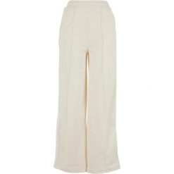 Damskie spodnie dresowe Urban Classics Pin Tuck. Białe spodnie sportowe Urban Classics, bez wzorów, z dresówki, długie. Za 191.00 zł.