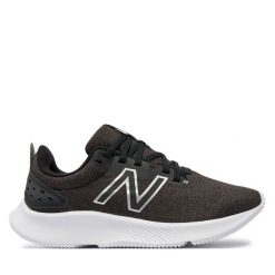 Buty do biegania New Balance. Czarne buty do biegania New Balance, bez wzorów, bez zapięcia, do biegania. Za 149.99 zł.