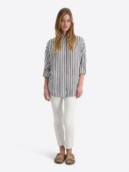 Timezone Koszula - Loose fit - w kolorze granatowym rozmiar: L. Niebieskie koszule Timezone, l, bez wzorów, bez kołnierzyka, bez ramiączek. Za 170.87 zł.