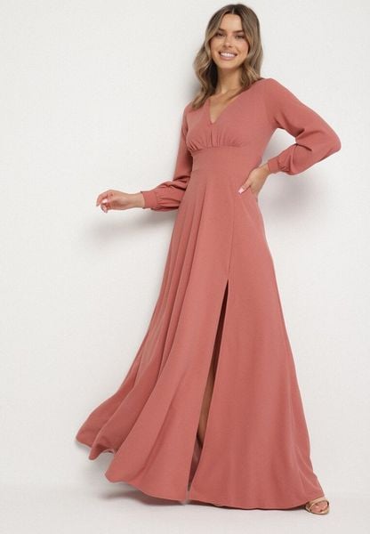 Różowa Rozkloszowana Sukienka Koktajlowa z Bufiastymi Rękawami i Rozcięciem na Nogę Erqellia. Czerwone sukienki Born2be, na imprezę, l, bez wzorów, wizytowe, bez kołnierzyka, bez ramiączek, rozkloszowane. Za 179.99 zł.