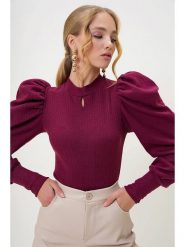 Trend Alaçatı Stili Bluzka w kolorze fioletowym rozmiar: M. Różowe bluzki Trend Alaçatı Stili, m, bez wzorów, bez kołnierzyka, bez ramiączek. Za 43.68 zł.