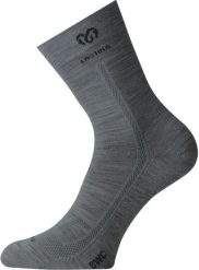 Skarpety merino BWC. Brązowe skarpetki LASTING, bez wzorów, z elastanu. Za 45.00 zł.