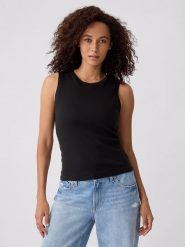 GAP Top w kolorze czarnym rozmiar: XXL. Czarne topy GAP, xxl, bez wzorów, bez kołnierzyka, bez ramiączek. Za 39.95 zł.