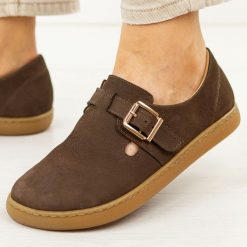 Barefoot czekoladowe skórzane Polskie półbuty damskie Deoni D689. Brązowe półbuty wsuwane Deoni, na jesień, bez wzorów, z jeansu, casualowe, bez obcasa, na płaskiej podeszwie. Za 429.00 zł.