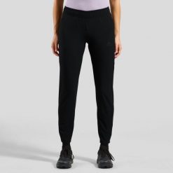 Spodnie techniczne damskie ODLO Pants regular length ZEROWEIGHT. Czarne spodnie narciarskie ODLO, bez wzorów, z elastanu, do biegania. Za 359.99 zł.