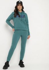 Zielony Ocieplany Komplet Dresowy z Bawełny Joggery i Bluza z Kapturem i Nadrukiem Filola. Zielone bluzy Born2be, m, z aplikacjami, z bawełny, bez ramiączek, z kapturem. W wyprzedaży za 84.99 zł.
