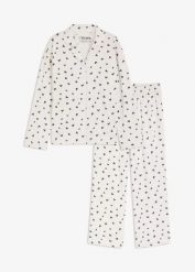 Piżama oversize z guzikami. Białe piżamy bonprix, bez wzorów, bez kołnierzyka, bez ramiączek. Za 104.99 zł.