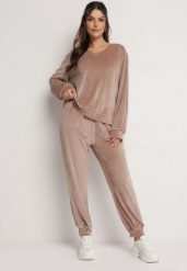 Beżowy Welurowy Komplet Dresowy Bluza z Trójkątnym Dekoltem i Spodnie z Kieszeniami Onchia. Brązowe bluzy Born2be, l, bez wzorów, z dresówki, eleganckie, bez ramiączek, bez kaptura. W wyprzedaży za 93.49 zł.