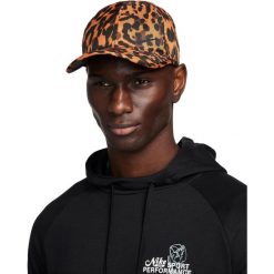 Czapka Nike Club 5. Czapki z daszkiem Nike, bez wzorów, z materiału. Za 190.00 zł.