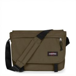 Damska torba na komputer Eastpak Delegate +. Zielone torby na laptopa Eastpak, bez wzorów, z materiału, na ramię. Za 257.05 zł.