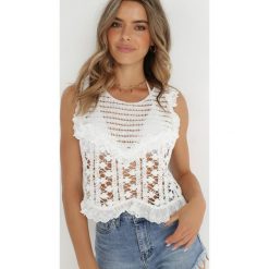 Biały Top Szydełkowy Andrista. Białe topy Born2be, s, z aplikacjami, z bawełny, boho, bez kołnierzyka, bez ramiączek. W wyprzedaży za 95.99 zł.