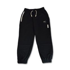 Spodnie Nike Standard Issue Pants Wmns. Czarne spodnie dresowe Nike, bez wzorów, z dresówki. Za 215.00 zł.