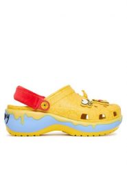 Crocs Klapki Disney Winnie The Pooh Classic Platform Clog 211092 Żółty. Żółte klapki Crocs, bez wzorów, z tworzywa sztucznego, bez obcasa, bez zapięcia. Za 229.99 zł.