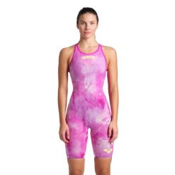 Strój Startowy Arena Carbon Air2 Le Cb Tie-Dye. Czerwone kombinezony Arena, bez wzorów, sportowe, bez kołnierzyka, bez ramiączek. Za 1,597.65 zł.