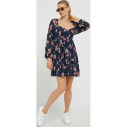 Abercrombie & Fitch sukienka kolor granatowy mini rozkloszowana. Niebieskie sukienki Abercrombie & Fitch, l, bez wzorów, bez kołnierzyka, bez ramiączek, mini, rozkloszowane. W wyprzedaży za 244.99 zł.