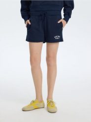 Dresowe szorty z nadrukiem - granatowy. Niebieskie szorty sportowe Reserved, bez wzorów, z bawełny. Za 49.99 zł.