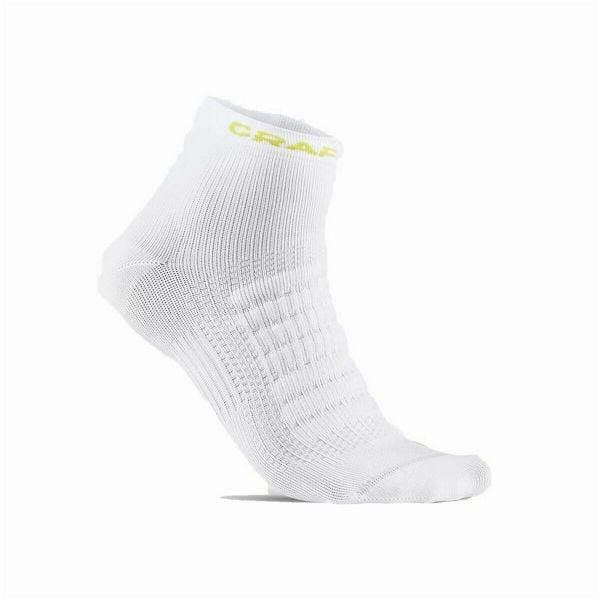 Skarpety Craft Adv Dry Mid. Czarne skarpetki Craft, bez wzorów. Za 141.50 zł.