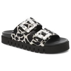 Klapki damskie Chebello, na grubej platformie eleganckie z ozdobnymi klamrami, czarne, S390-4688. Czarne klapki CheBello, bez wzorów, eleganckie, bez obcasa, bez zapięcia. Za 459.00 zł.