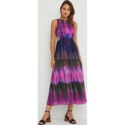 Desigual sukienka 22SWVW31 maxi rozkloszowana. Sukienki Desigual, l, bez wzorów, z tkaniny, bez kołnierzyka, bez ramiączek, maxi, rozkloszowane. W wyprzedaży za 359.99 zł.