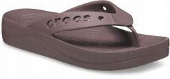 Japonki Dla Dorosłych Crocs Baya Platform Flip. Brązowe japonki Crocs, bez wzorów, z materiału. Za 139.99 zł.