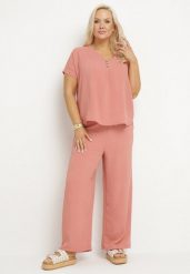 Ciemnoróżowy Komplet o Fasonie Oversize Bluzka i Szerokie Spodnie Amisora. Czerwone bluzki Born2be, uniwersalny, bez wzorów, bez kołnierzyka, bez ramiączek. Za 119.99 zł.