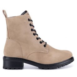 Botki Clara Barson. Brązowe botki Clara Barson, bez wzorów, bez obcasa, na płaskiej podeszwie, bez zapięcia. Za 127.99 zł.