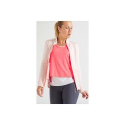 Bluza fitness kardio damska 500 jasnoróżowa. Czerwone bluzy DOMYOS, bez wzorów, z elastanu, bez ramiączek, bez kaptura. Za 59.99 zł.