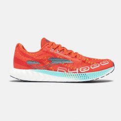 Buty do biegania Joma R.4000 2606. Czerwone buty do biegania Joma, bez wzorów, bez zapięcia, do biegania. Za 426.00 zł.