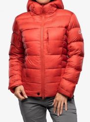 Kurtka puchowa damska Berghaus MTN Arete Ultra Down Hoody. Czerwone kurtki narciarskie Berghaus, xs, bez wzorów, z materiału, bez kaptura, narciarskie. Za 1,176.99 zł.