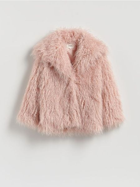 Kurtka z imitacji futra - różowy. Czerwone kurtki Reserved, l, bez wzorów, bez kaptura. W wyprzedaży za 259.99 zł.