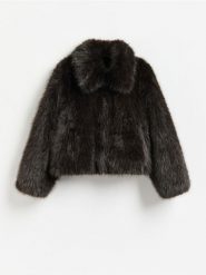 Kurtka z imitacji futra - ciemnobrązowy. Brązowe kurtki Reserved, l, bez wzorów, bez kaptura. Za 299.99 zł.