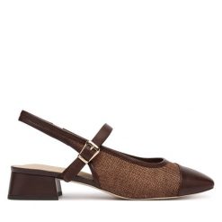 Czółenka Caprice. Brązowe czółenka Caprice, bez wzorów, bez obcasa, bez zapięcia. Za 339.99 zł.