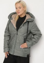 Zielona Pikowana Kurtka z Kapturem i Ozdobnymi Suwakami Tulirisa. Zielone kurtki Born2be, plus size, bez wzorów, z jeansu, sportowe, z kapturem. Za 159.99 zł.