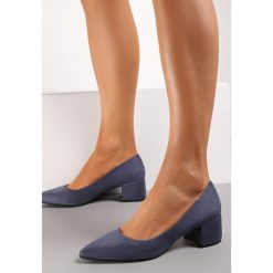Niebieskie Czółenka Natti. Niebieskie czółenka Renee, bez wzorów, z dzianiny, eleganckie, bez obcasa, na słupku, bez zapięcia. W wyprzedaży za 74.39 zł.
