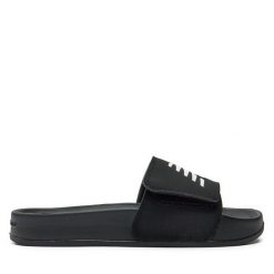 Klapki New Balance. Czarne klapki New Balance, bez wzorów, sportowe, bez obcasa, bez zapięcia. Za 149.99 zł.