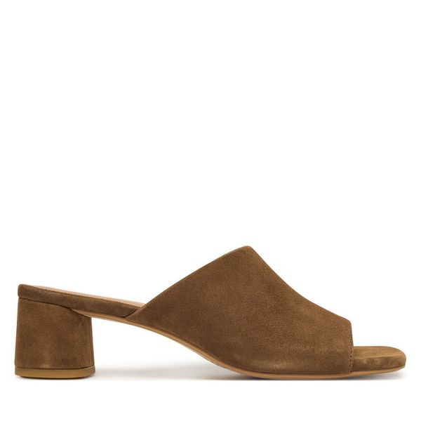 Klapki Vagabond Shoemakers. Brązowe klapki Vagabond Shoemakers, bez wzorów, bez obcasa, bez zapięcia. Za 399.99 zł.