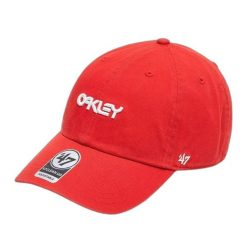 Czapka bejsbolówka Oakley Remix Dad. Czerwone czapki z daszkiem Oakley, bez wzorów, retro. Za 204.50 zł.