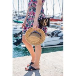 Klapki na korku - skóra naturalna - model 341 - kolor czarny (40). Czarne klapki Zapato, bez wzorów, z jeansu, klasyczne, bez obcasa, na płaskiej podeszwie, bez zapięcia. W wyprzedaży za 251.10 zł.