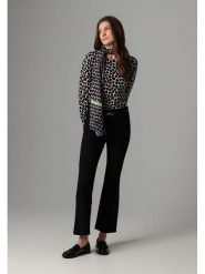 More & More Bluzka w kolorze biało-czarnym rozmiar: 44. Białe bluzki More & More, bez wzorów, bez kołnierzyka, bez ramiączek. Za 91.12 zł.