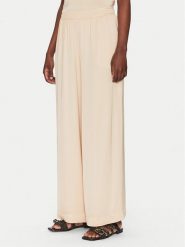ViCOLO Spodnie materiałowe TD0008 Beżowy Relaxed Fit. Brązowe spodnie materiałowe ViCOLO, bez wzorów, z materiału. Za 229.99 zł.