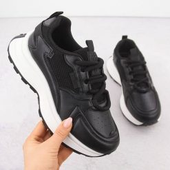 Buty sportowe na platformie czarne Big Star NN274A106. Czarne buty sportowe lifestyle BIG STAR, bez wzorów, z tkaniny, bez zapięcia. Za 99.00 zł.