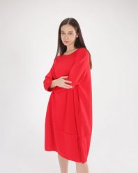 Czerwona sukienka z guzikami. Czerwone sukienki Unisono, l, bez wzorów, bez kołnierzyka, bez ramiączek, midi. Za 219.00 zł.