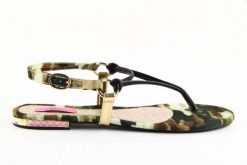 Sandały Dijean 355 754 Np. Black Milit, Moro, Skóra ekologiczna - 40. Zielone sandały Dijean, bez wzorów, z materiału, młodzieżowe, bez obcasa, na płaskiej podeszwie, bez zapięcia. W wyprzedaży za 17.10 zł.