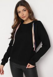 Czarna Bluza z Kapturem i Ozdobnymi Sznurkami Cebele. Czarne bluzy Born2be, z aplikacjami, z bawełny, casualowe, bez ramiączek, z kapturem. W wyprzedaży za 93.49 zł.