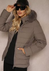 Ciemnoszara Taliowana Kurtka z Pikowanymi Przeszyciami z Kapturem z Futerkiem Loretina. Szare kurtki Renee, na zimę, l, bez wzorów, z jeansu, z kapturem. Za 119.99 zł.