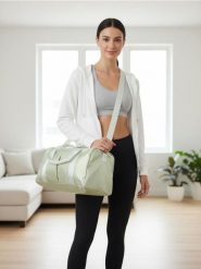 Torba sportowa - zielony. Zielone torby sportowe Sinsay, bez wzorów. Za 32.99 zł.