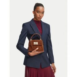 Torebka Furla. Brązowe torebki klasyczne Furla, bez wzorów, klasyczne, bez dodatków. Za 1,779.00 zł.