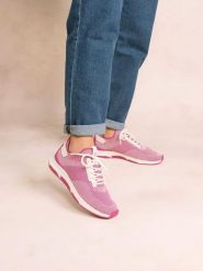 Buty sportowe damskie TBS Jellina. Białe buty do biegania TBS, bez wzorów, bez zapięcia, do biegania. Za 423.00 zł.
