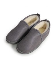 Kaiser Naturfellprodukte Kapcie wełniane "Helsinki" w kolorze szarym rozmiar: 44. Szare kapcie Kaiser Naturfellprodukte, bez wzorów, z wełny. Za 279.11 zł.
